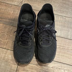 New Balance Women’s Fresh Foam 860 V11 running shoes